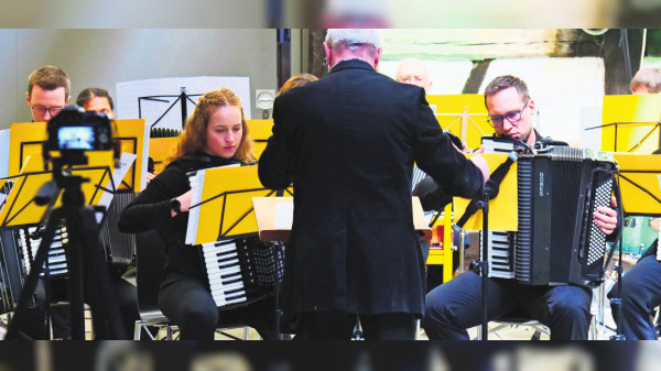Handharmonika-Club Stuttgart-Wangen: Ein Akkordeon kann mehr