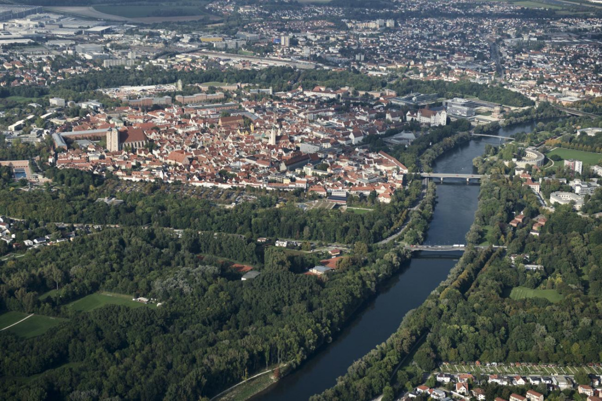 Blick auf die historische Altstadt: Ingolstadts gesamtes Stadtgebiet erstreckt sich über 133 km2. Foto: Schalles, DK