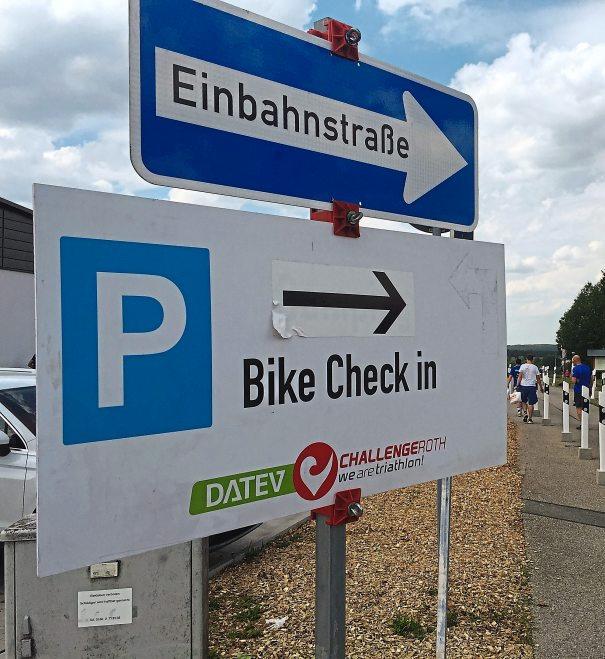 Vor dem Start geht es für die Teilnehmer zum Bike Check. Fotos: DK-Archiv