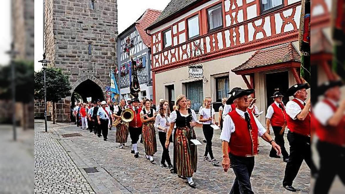 Vom 1. bis 5. Juli. lädt Höchstadt zum fünften Mal zur Kerwa in den Engelgarten ein.