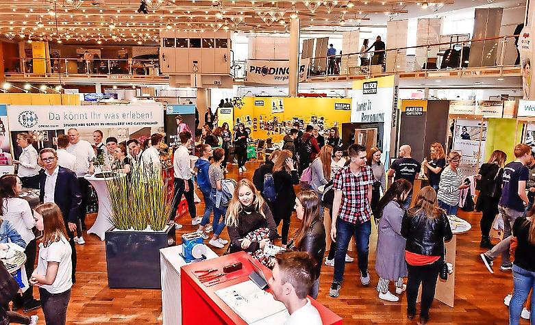 IHK Berufsbildungsmesse im Kongresshaus Rosengarten in Coburg-2