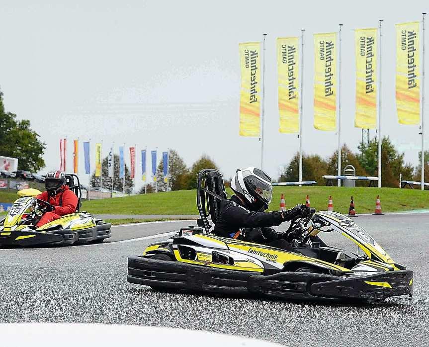 Beim Fahrsicherheitstraining der ÖAMTC Fahrtechnik Zentren wird jeder zum Fahr-Profi-4