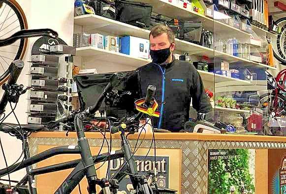 So steht dem Start in die Fahrradsaison nichts im Wege: E-Bikes aus Mirko Grohmanns Fahrradcenter Bernburg