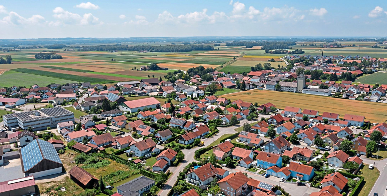 Während die Ortschaft Lailling vom Altlandkreis Landau nach Deggendorf wechselte, behielt die Gemeinde Otzing ihre Eigenständigkeit. − Foto: Enrico Saller