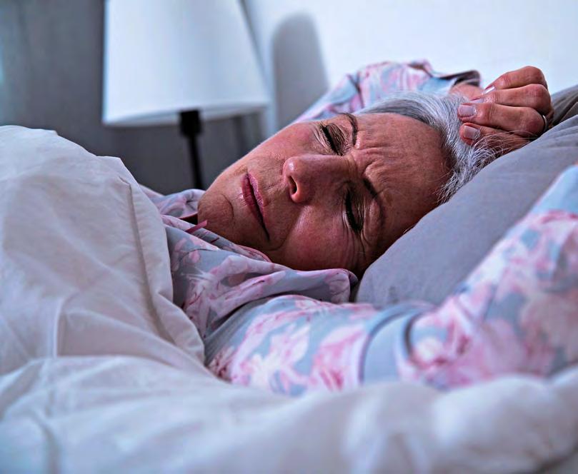 Auch chronische Schmerzen oder Erkrankungen können Ursache für eine geringe Schlafqualität im Alter sein. − Foto: dpa/Klose