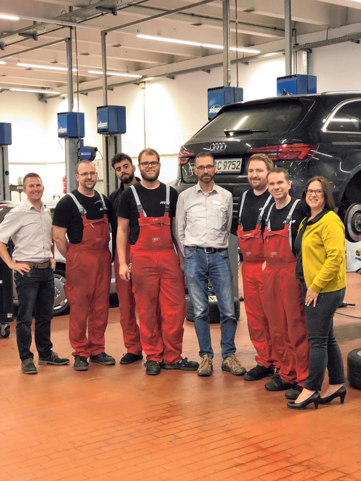 Autohaus Eddelbüttel & Co Ohg Kraftfahrzeuge Autohaus Moll: Ausgezeichnet - Schwäbischer Verlag