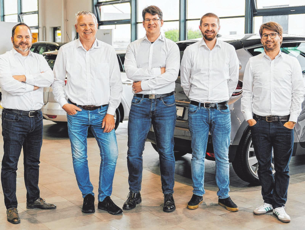 Schemmerhofen: Renault und Dacia Elektroautos bei Rapp - Schwäbischer ...