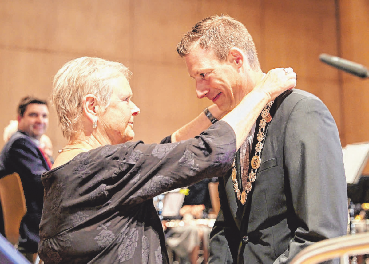 Clemens Moll zum Oberbürgermeister gewählt Schwäbischer Verlag