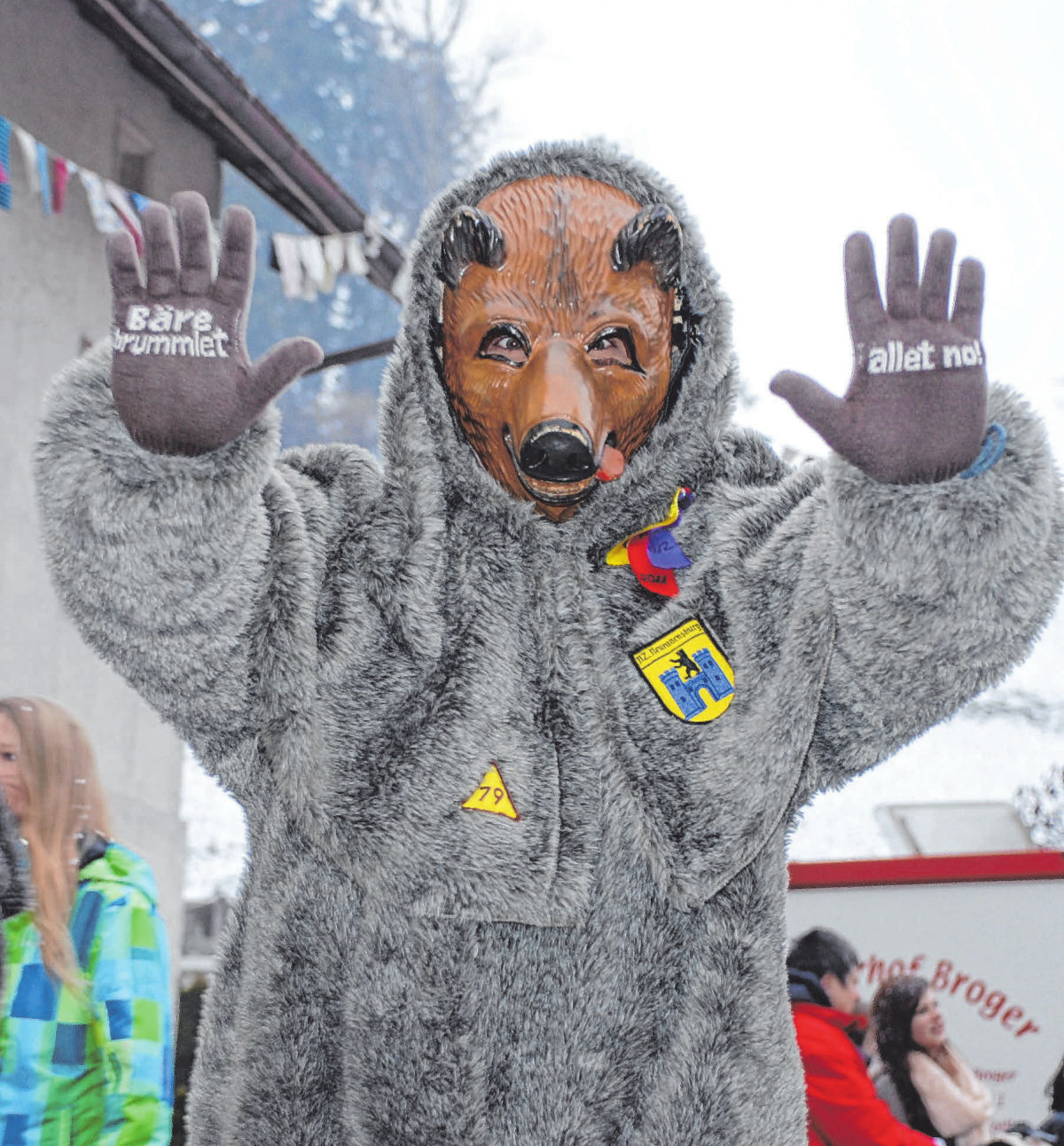 Narrensprung Neuravensburg: Beim großen Umzug sind am Samstag die Bären los!