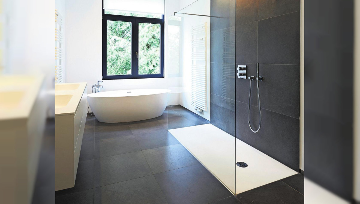 Wohlgefühl mit einer bodengleichen Dusche von Sanitär Merkle aus Neuhausen
