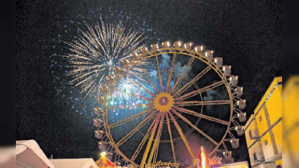 Fränkisches Volksfest 2023: Bunt leuchtendes Sternenmeer