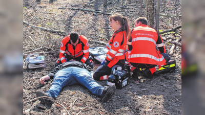 Jede Minute zählt: Schlaganfall-Telefon für Rettungskräfte am Christophsbad Göppingen