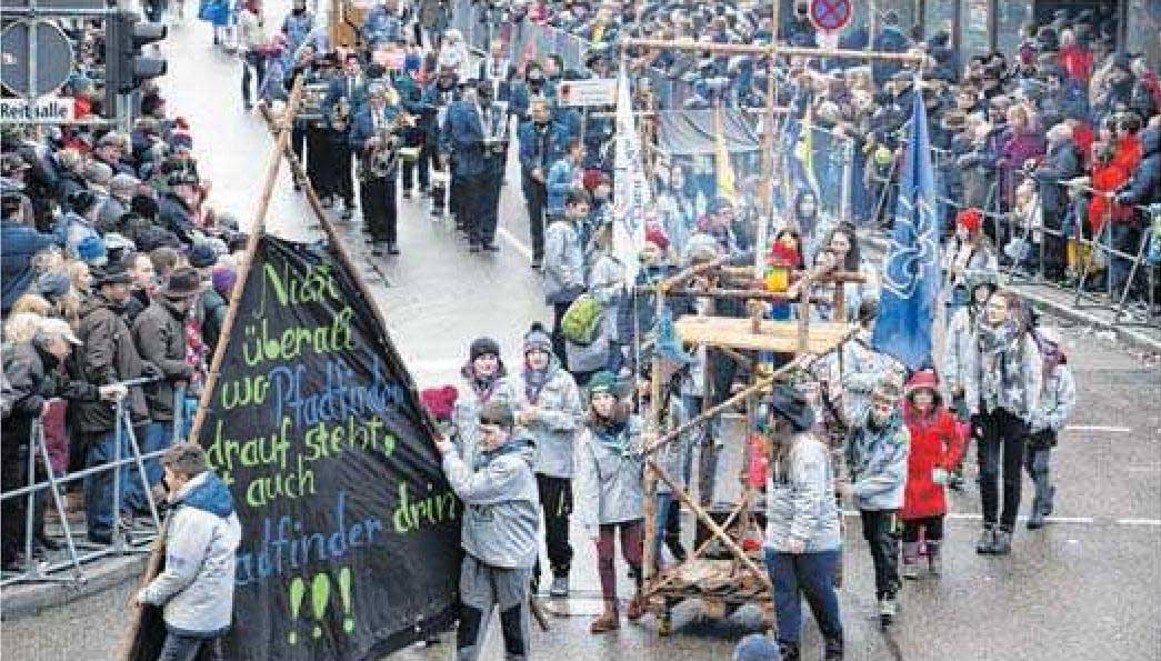 Die Zuschauer beim Umzug haben wieder die Qual der Wahl-5