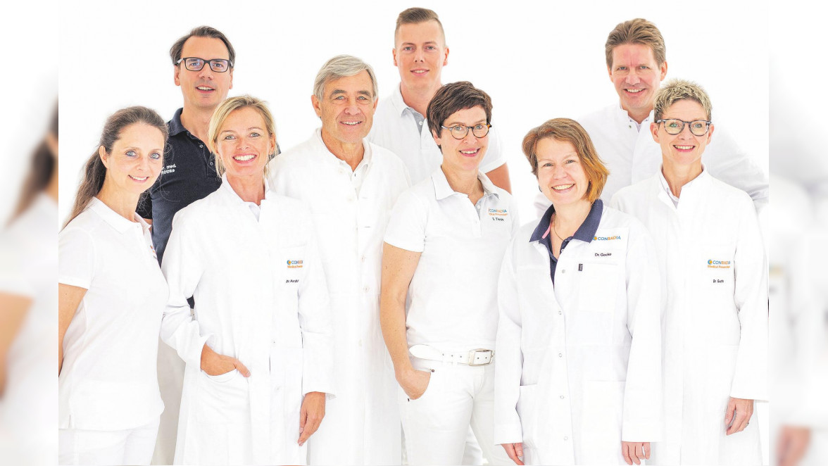 Das Kernteam von Conradia Medical Prevention Hamburg (v.l.n.r): H. van der Merwe; PD Dr. M. Röthke, Dr. D. Nordhusen, Prof. Dr. E. Windler, M. Schmal, S. Tiede, Dr. C. Gocke, Prof. Dr. C.M. Bamberger, Dr. S. Guth. In dem Präventionszentrum in Hamburg-Eppendorf wurden seit Gründung bereits mehr als 15.000 Ganzkörper-Checks erfolgreich durchgeführt