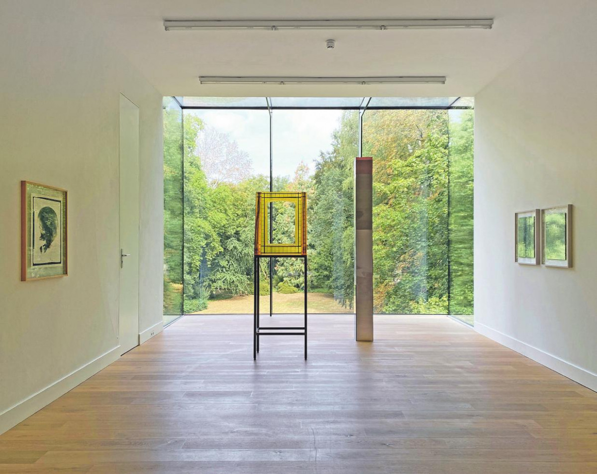 Haus Mödrath hat keine eigene Sammlung, sondern setzt auf wechselnde Ausstellungen mit internationalen Künstlern