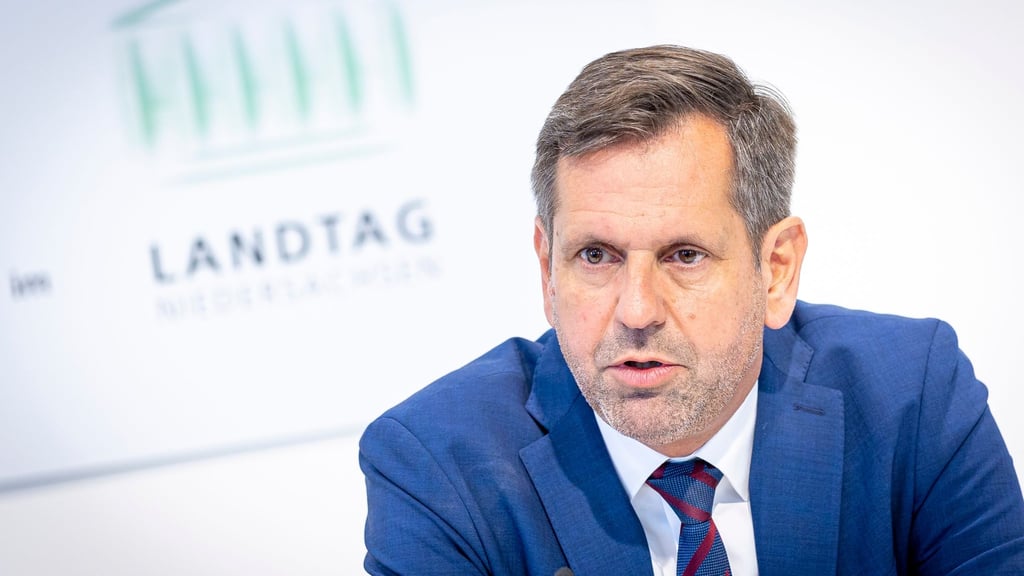 Olaf Lies (SPD) spricht.