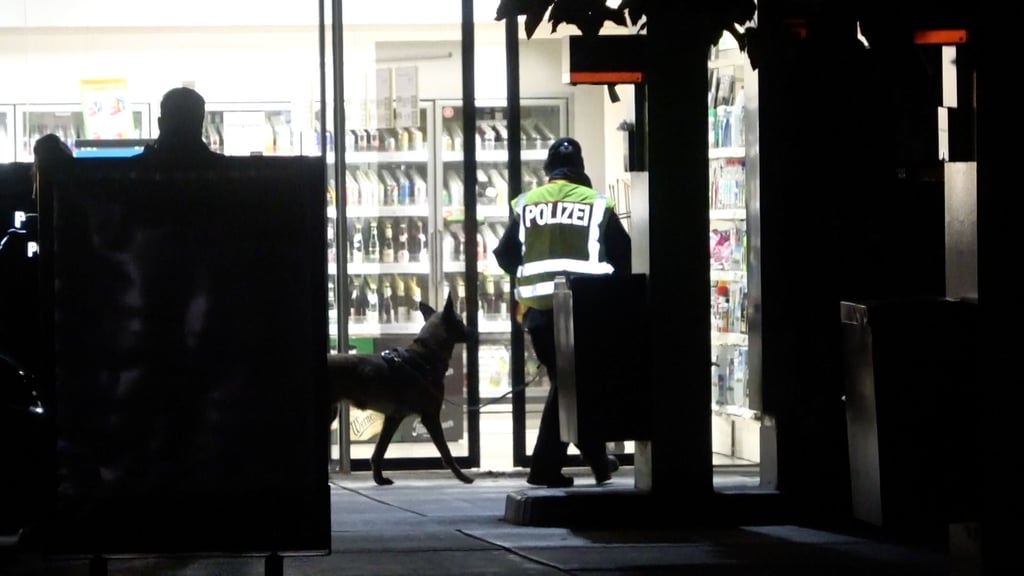 In Magdeburg wurde am Dienstagabend eine Tankstelle überfallen.