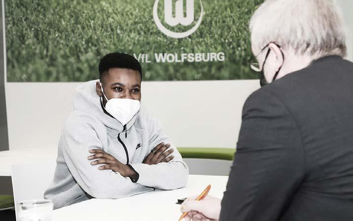 Ich verstelle mich nicht gern: Ridle Baku vom VfL Wolfsburg-3