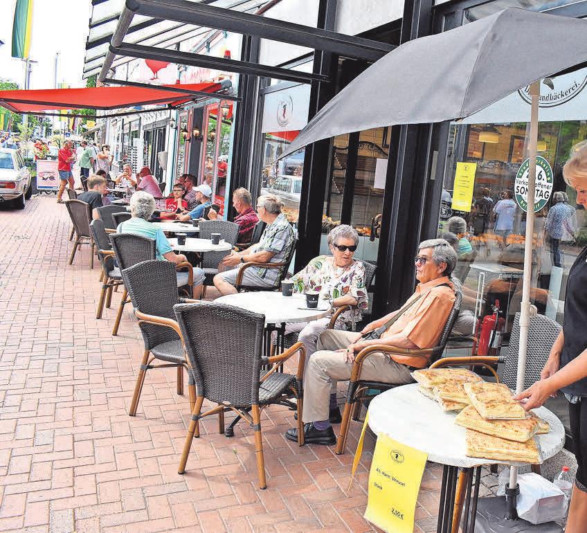 Verkaufsoffener Sonntag in Burgdorf: Über 40 Geschäfte laden zum entspannten Einkaufsbummel ein-3