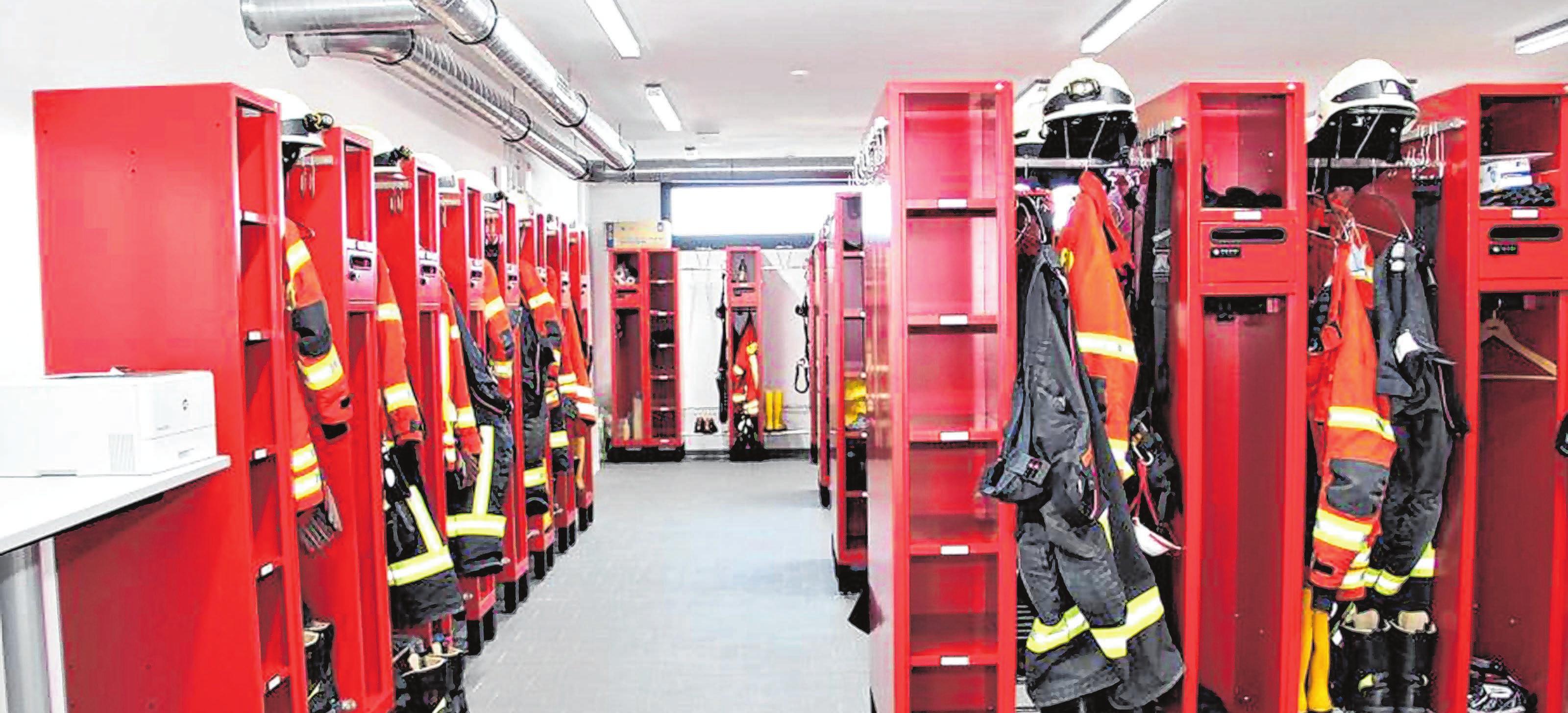 Geräumig, modern, funktional ist das neue Bisinger Feuerwehrhaus-2