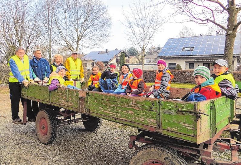 Mitglieder des Obst- und Gartenbauvereins Reutti-Jedelhausen: Anpacken fürs Ortsbild-2