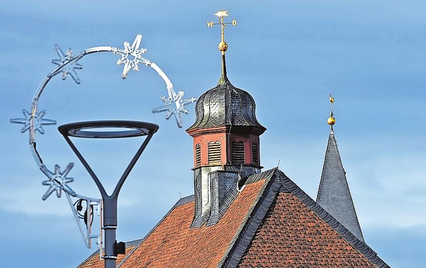 Gewerbeverein sorgt für Weihnachtsbeleuchtung in Mutterstadt-2