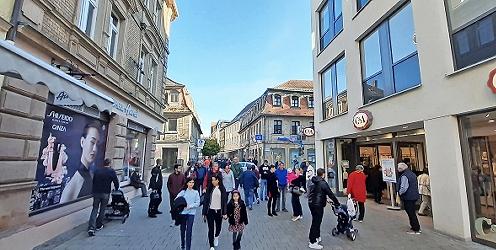 Einkaufsvergnügen in der Kulmbacher Innenstadt:  Frühjahrsmarkt & Verkaufsoffener Sonntag-4