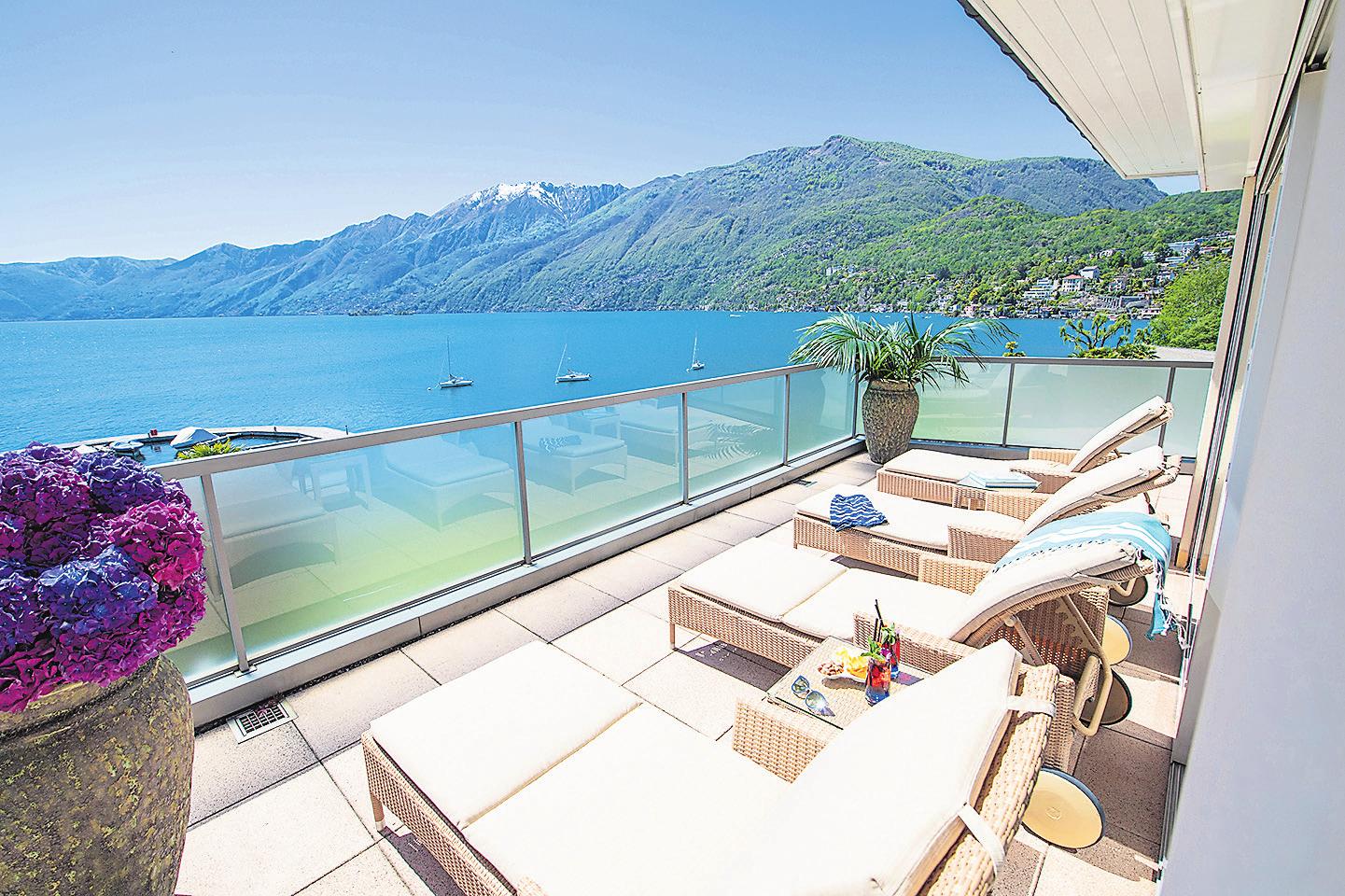 Berge und Strand sind im Hotel Eden Roc in Ascona zum Greifen nah-3