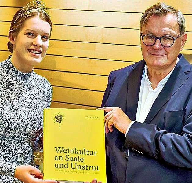 Zwei Schicksals-Winke und ein Kriminalfall: Wieland Führs Buch zum zur Geschichte des Freyburger Winzerfests-2