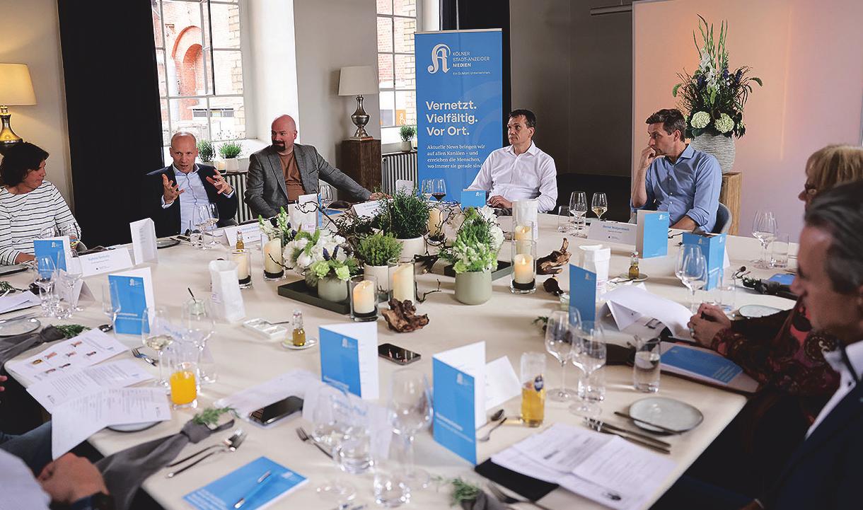 Beim Runden Tisch von Kölner Stadt-Anzeiger und Kölnischer Rundschau tauschten sich Führungskräfte über den aktuellen Stand zum Thema „Diversity am Arbeitsplatz“ aus und schilderten ihre Aktivitäten, Vielfalt in ihren Unternehmen zu etablieren-3