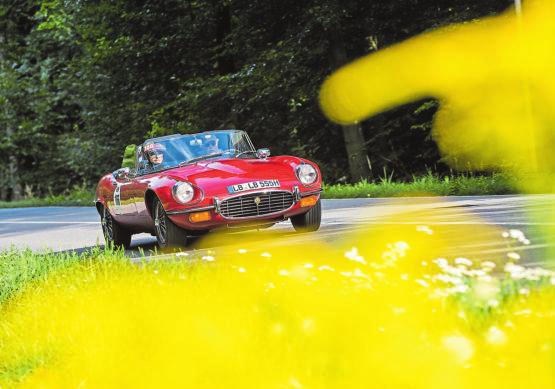 Merveilleux rallye de voitures anciennes sur les routes luxembourgeoises-2