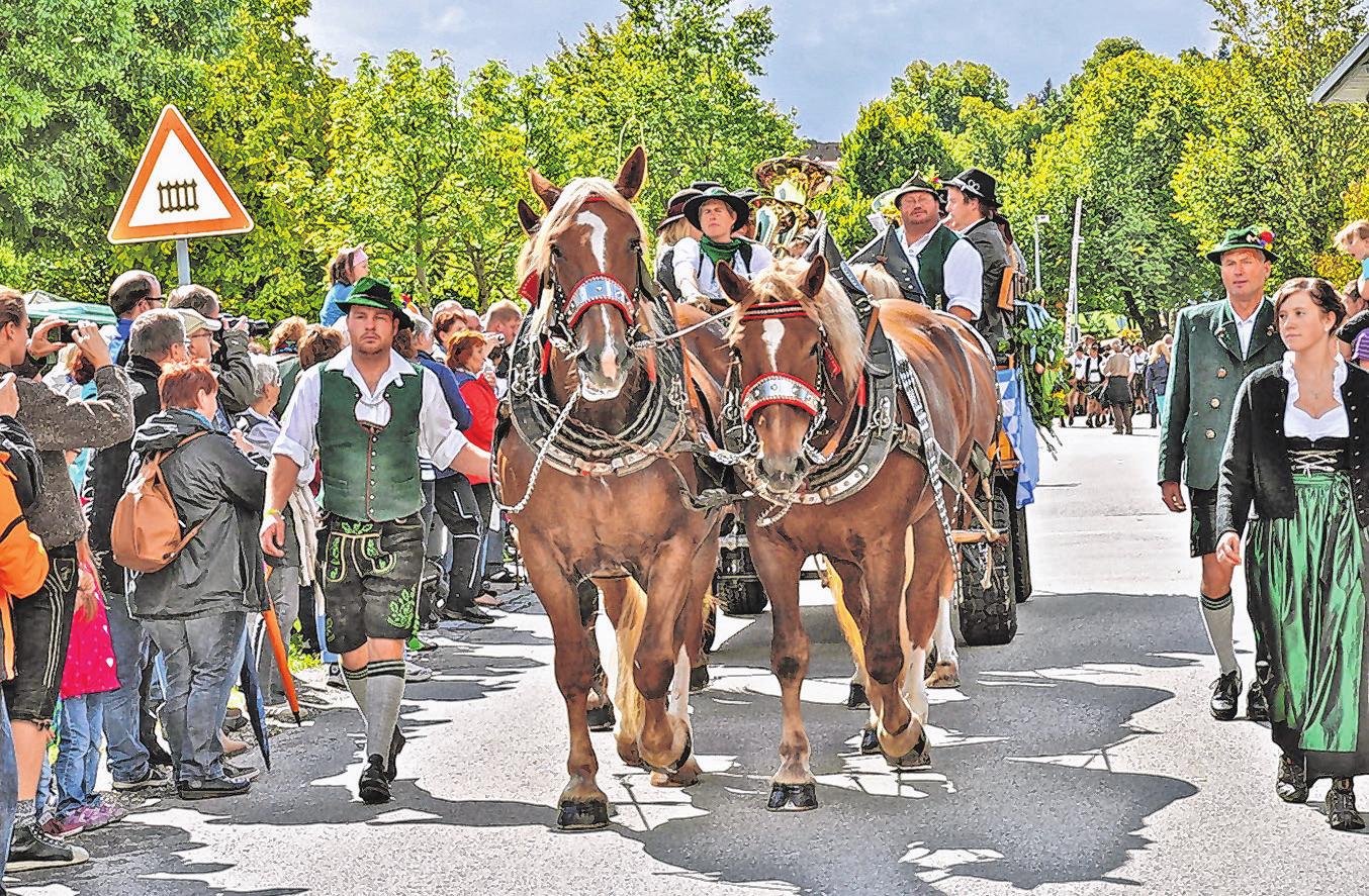 Traditionell, gemütlich, gesellig, persönlich-2