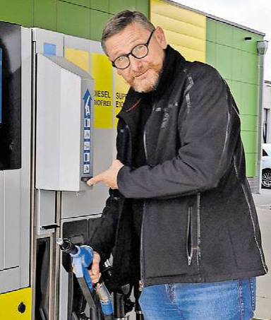 Fahrer und Autos gut versorgt-2