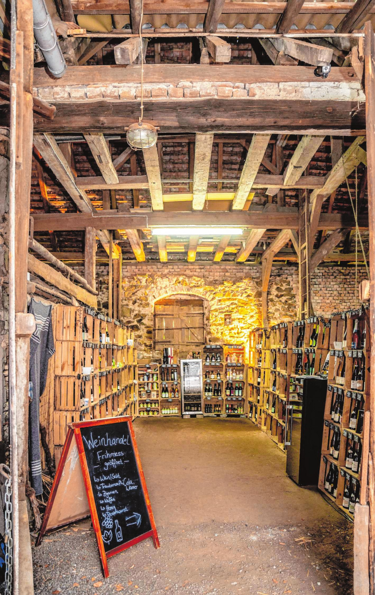 Der Weinhandel „Frihmess“ befindet sich in einer Scheune aus dem 18. Jahrhundert. | Bilder: Thomas Neu