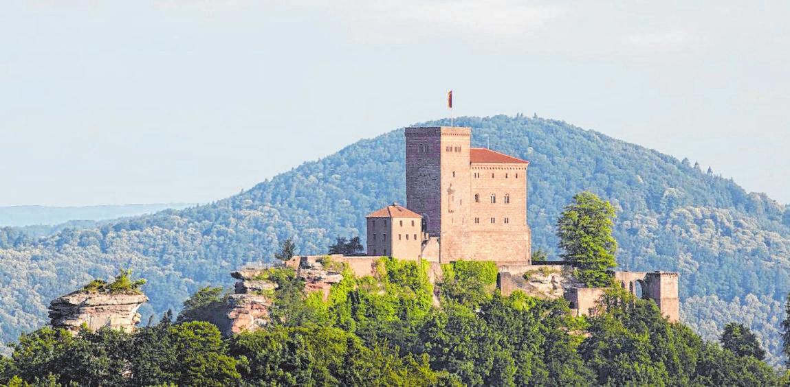 Auf der Burg Trifels kann man noch bis September die Befreiung des Richard Löwenherz erleben. BILD: ULRICH PFEUFFER