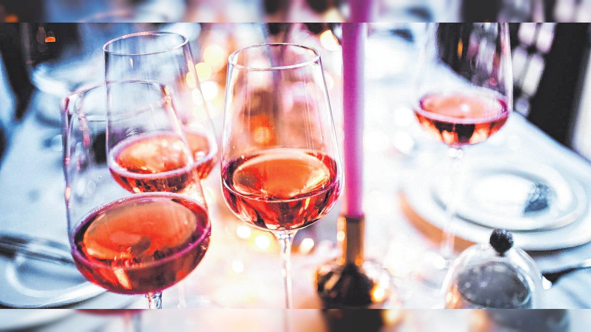 Durch den Einsatz neuer Technologien und Prozessoptimierungen haben sich die entalkoholisierten Weine und Sekte in den vergangenen Jahren geschmacklich sehr zum Positiven entwickelt. Bild: pixabay