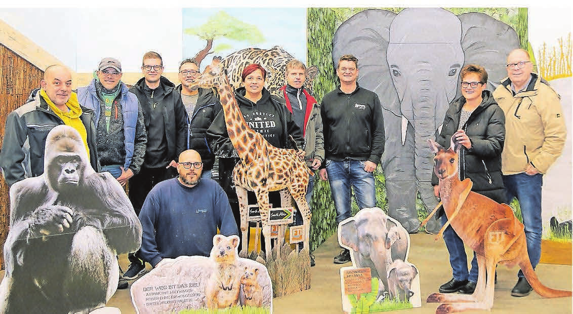 Karnevalsfreitag am 17. Februar im "Narren-Zoo" in Kempen: Feiern mit Nilpferd und Giraffe