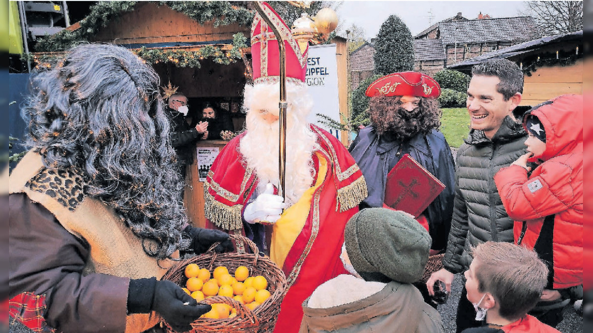 Glühwein, Weihnachtslieder, Aussteller:  Nikolausmarkt am 26. und 27. November in Gangelt