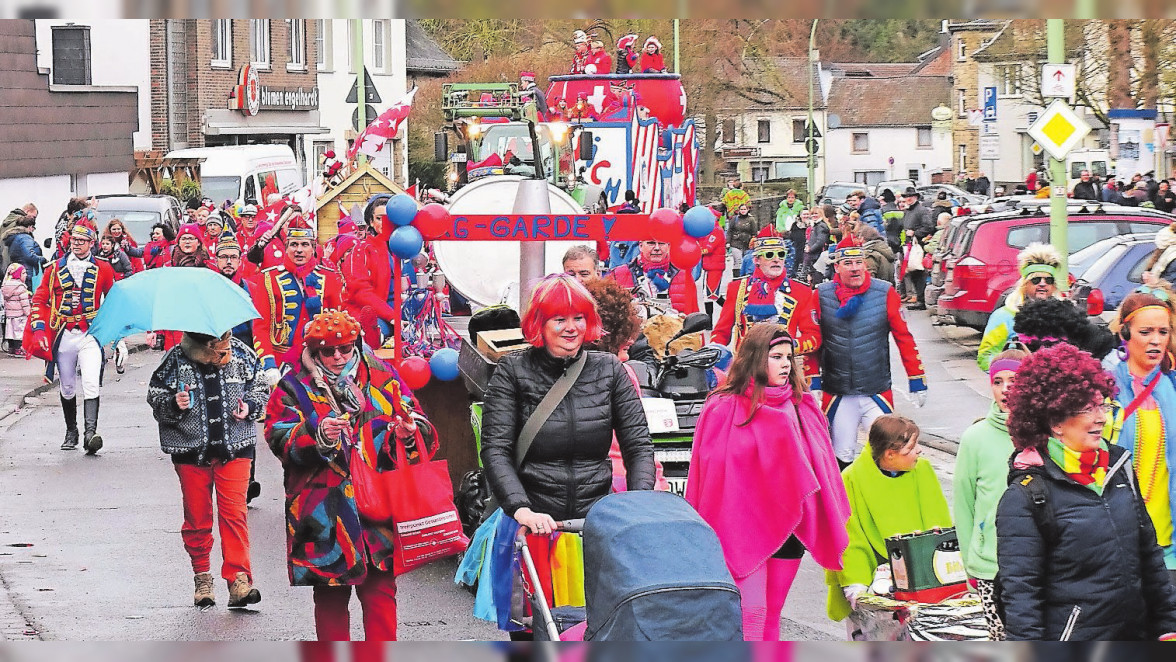 Karnevalsumzug in Vicht: ,,Jeck op de Veet" - Ein Dorf feiert!