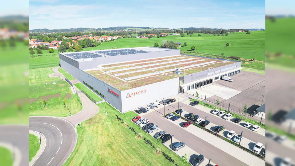 Im Juli 2021 ging das neue Logistikzentrum in Kempten-Leubas in Betrieb. Zuvor war es auf der anderen Seite der A7 im Gewerbegebiet Ursulasried ansässig. Fotos: Ortu Agency