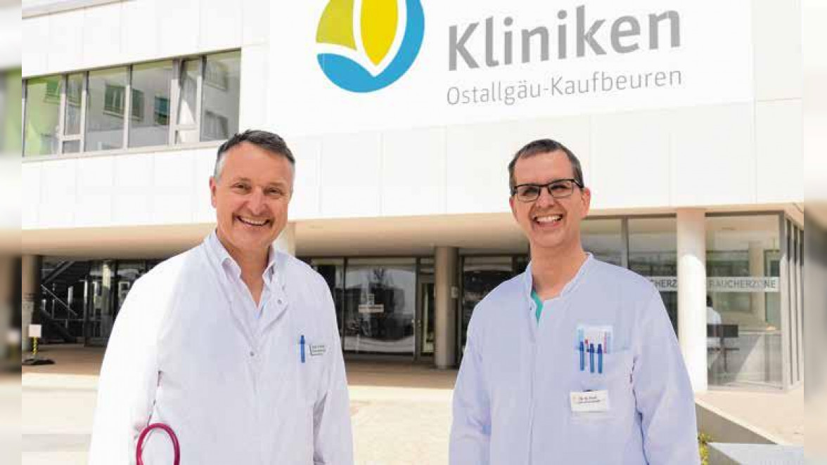 Kardiologische Patient*innen sind bei Chefarzt PD Dr. Marcus Koller, dem leitenden Oberarzt Dr. Markus Riedl sowie dem Team der Medizinischen Klinik II im Klinikum Kaufbeuren in besten Händen. Foto: Kliniken Ostallgäu-Kaufbeuren