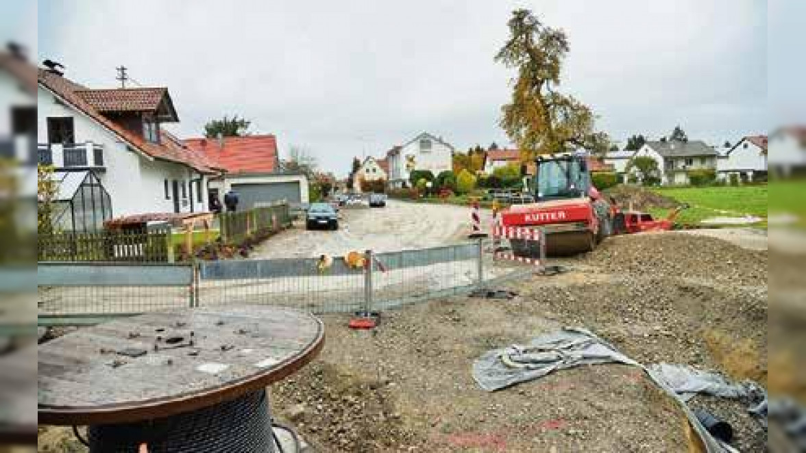 Die Bauarbeiten zum Ausbau der Fellheimer Ortsdurchfahrt sind am südlichen Ortsausgang angekommen. Foto: Armin Schmid