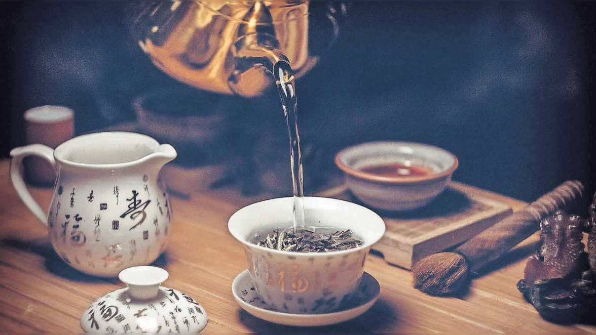 Tee: Das Heißgetränk in vielen Variationen genießen