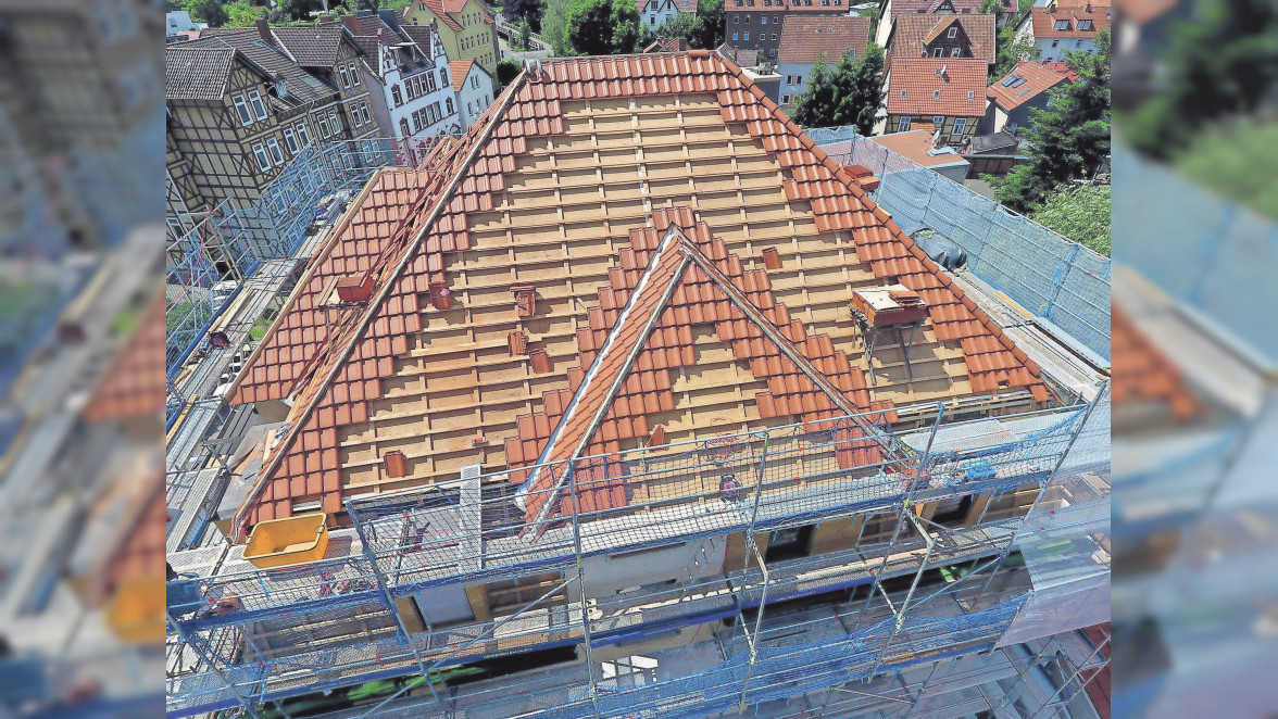 Energetische Gebäudesanierung: Das Dachdeckerhandwerk steht bereit