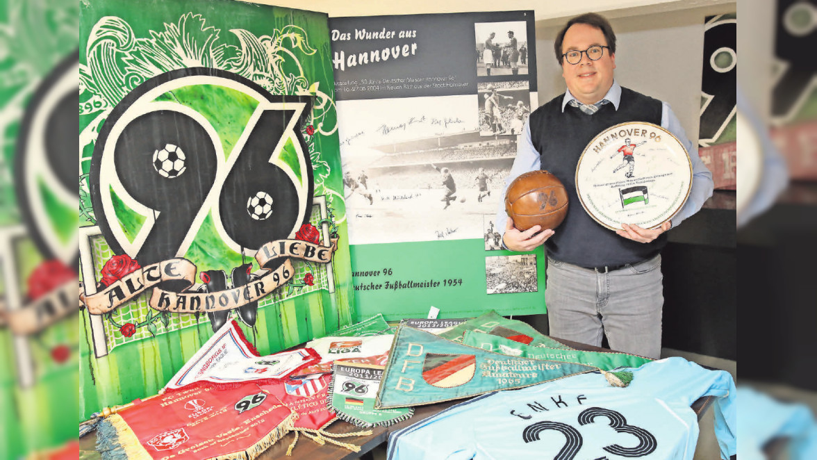 Der Hüter der 96-Schätze: Archivar Sebastian Kurbach von Hannover 96