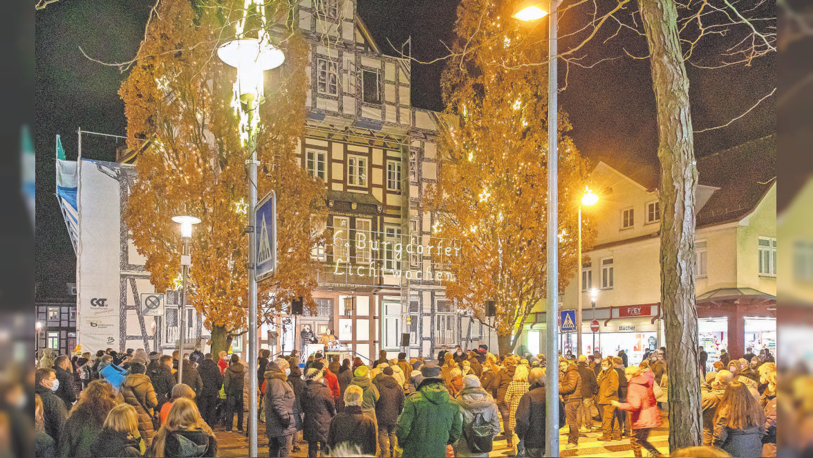 Burgdorf erstrahlt in festlichem Glanz: Weihnachtsmarkt 2022 & Late Night Shopping 