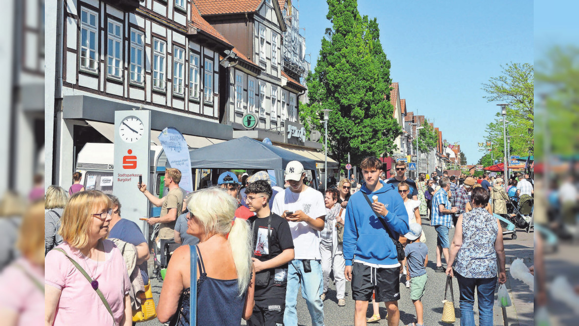 Verkaufsoffener Sonntag in Burgdorf: Einkaufsvergnügen mit Strandatmosphäre