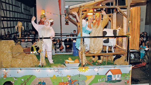 Büdesheimer Laternenfest: Festzug unter dem Motto "In Beusem spielt die Musik“