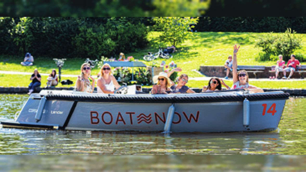 LN Entspannte Bootstour ohne Bootsführerschein bei www.boatnow.de buchen und frei auf Lübecks