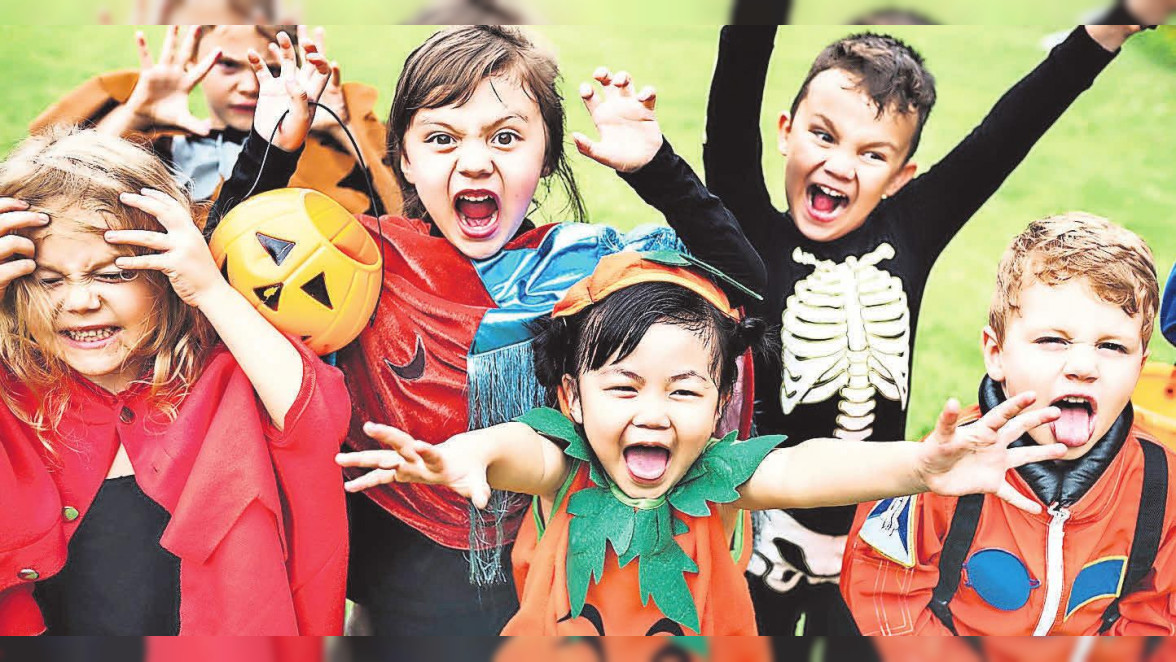 Halloween im Landkreis Leipzig Laternenumzug Großpösna Leipziger